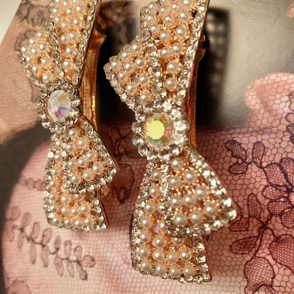 LAST CHANCE⚜️SET/2 Bling Bow Hair Clips - Picture 3 of 5